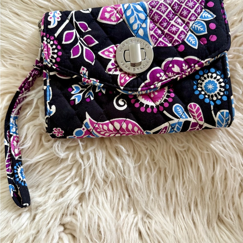Vera Bradley Alpine Floral Your Turn Lock Wristlet Travel Smartphone RFID Wallet - Picture 7 of 11